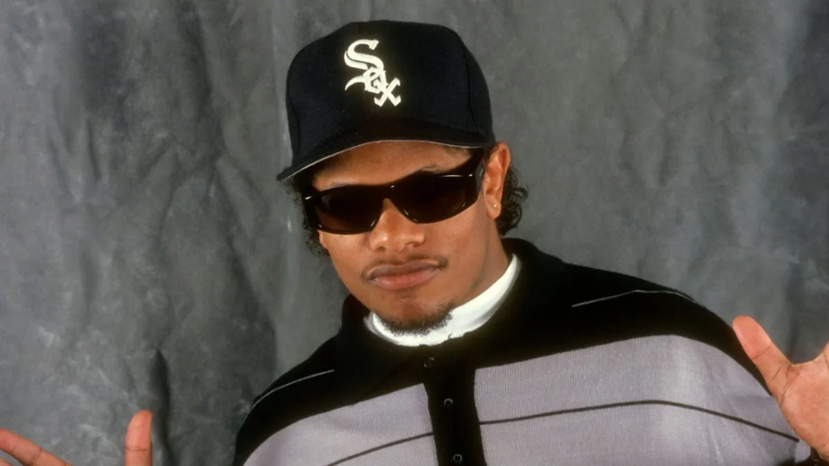 洋楽 Gangsta Ezay - Ride & Smoke Eazy-E: A história do pioneiro do gangsta rap / Portal do Rap