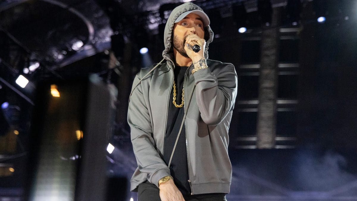 Eminem anuncia versão expandida de 'The Death of Slim Shady (Coup de Grâce)'