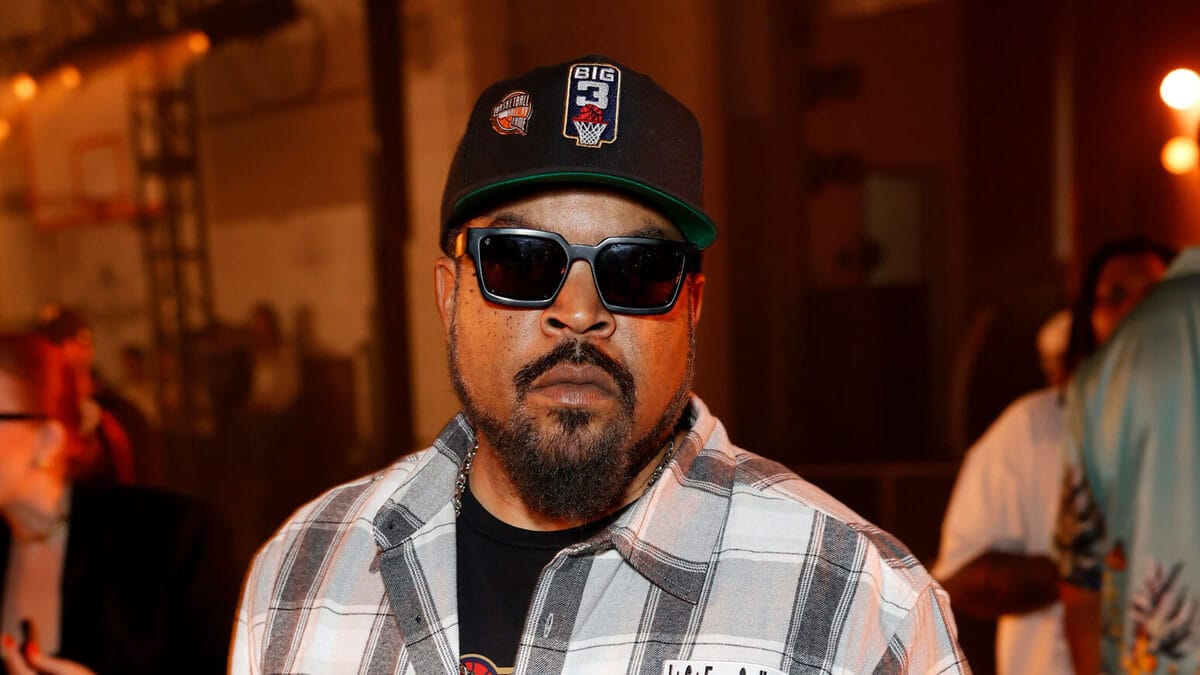 Ice Cube refuta alegação de Candace Owens de que o gangsta rap 'foi criado pelo governo'