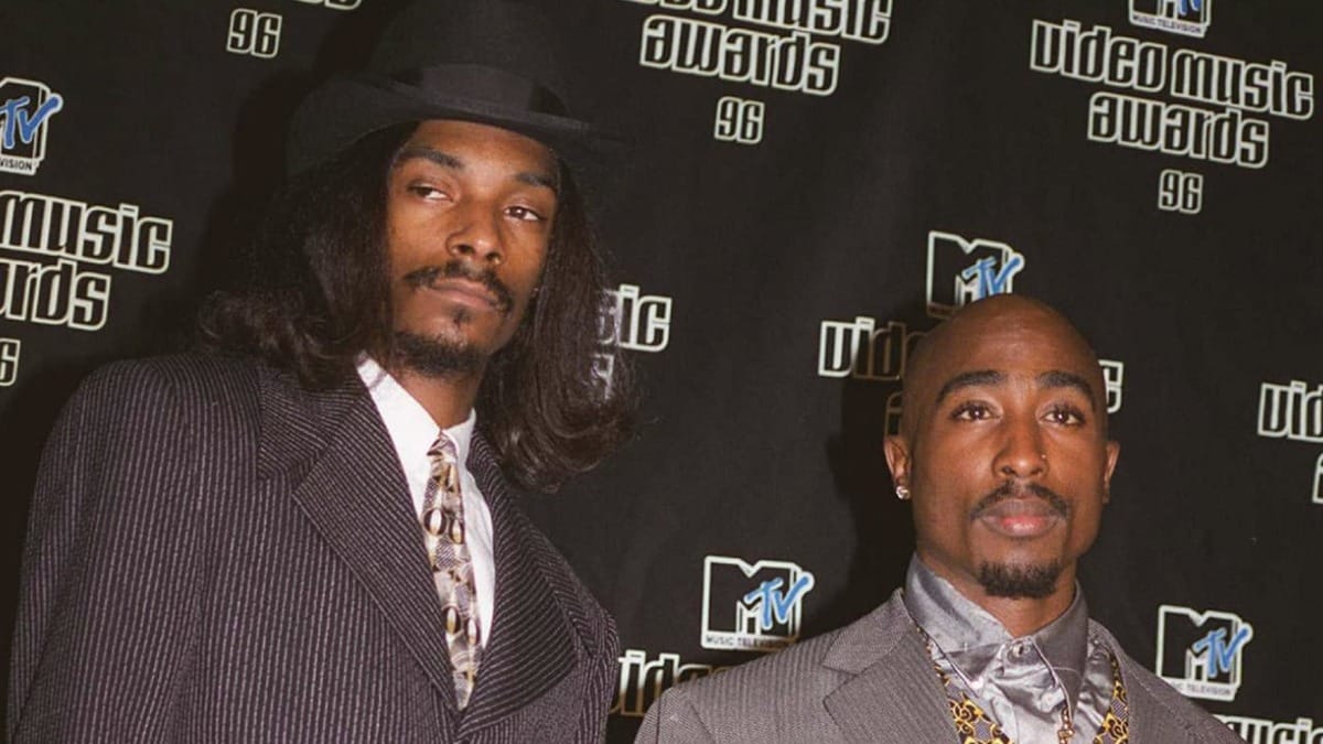 Snoop Dogg revela que Tupac o ajudou a se tornar um pai melhor