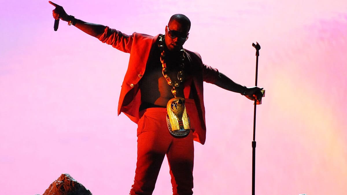 Kanye West afirma odiar o álbum 'My Beautiful Dark Twisted Fantasy' Kanye West afirma odiar o álbum 'My Beautiful Dark Twisted Fantasy'