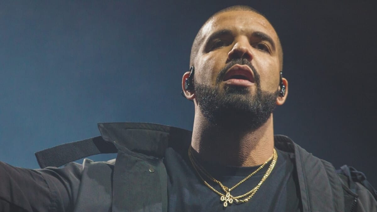 Drake revela valor exorbitante perdido em apostas esportivas