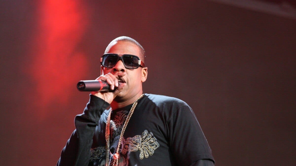 Jay-Z contesta processo de suposto filho e acusa assédio de décadas