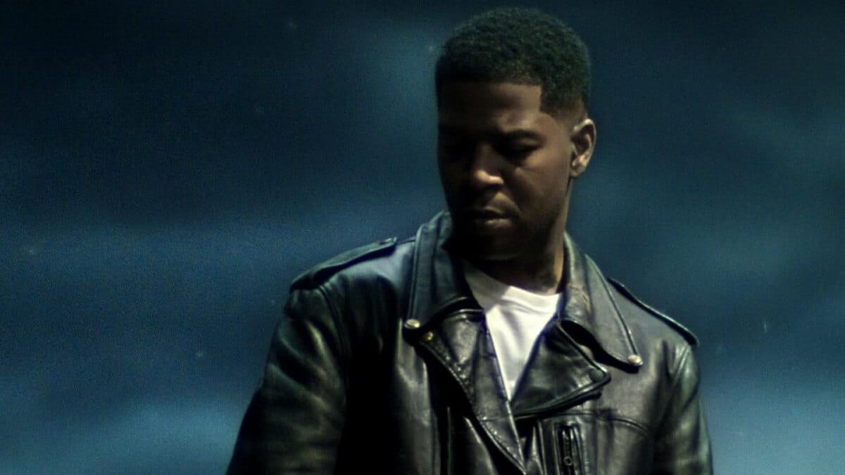 Kid Cudi divulga a capa e confirma o lançamento do álbum 'Free' para agosto Kid Cudi divulga a capa e confirma o lançamento do álbum 'Free' para agosto