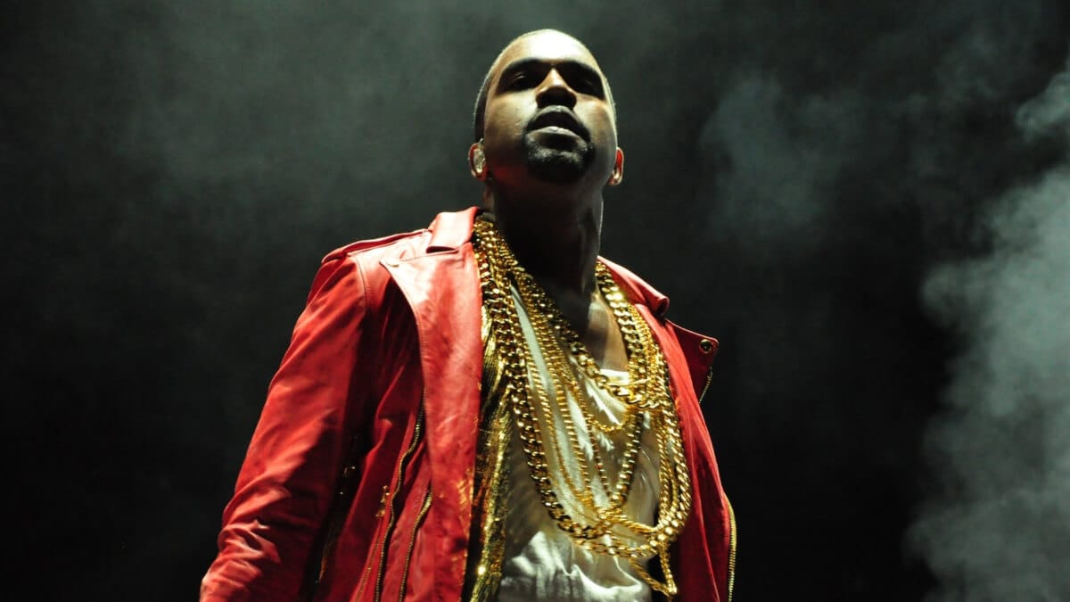 Kanye West lança criptomoeda YZY e atinge US$ 3 bilhões em capitalização