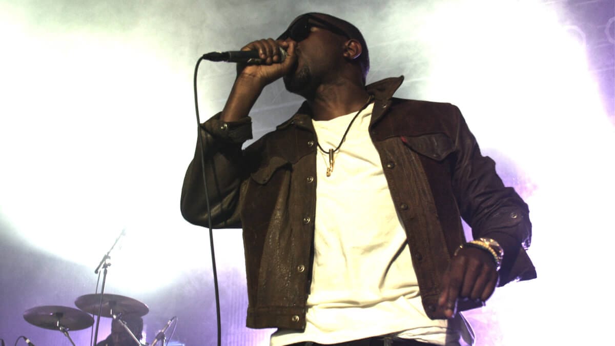 Novo documentário traz Kanye West falando sobre suas crises mentais e controvérsias