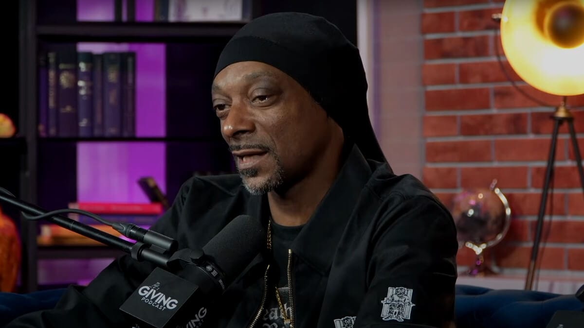 Snoop Dogg critica representação LGBTQ+ em filmes infantis
