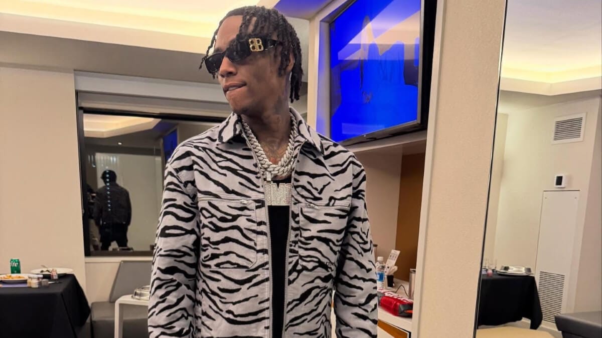 Soulja Boy deixa a prisão após ser detido por suspeita de porte ilegal de arma em Los Angeles